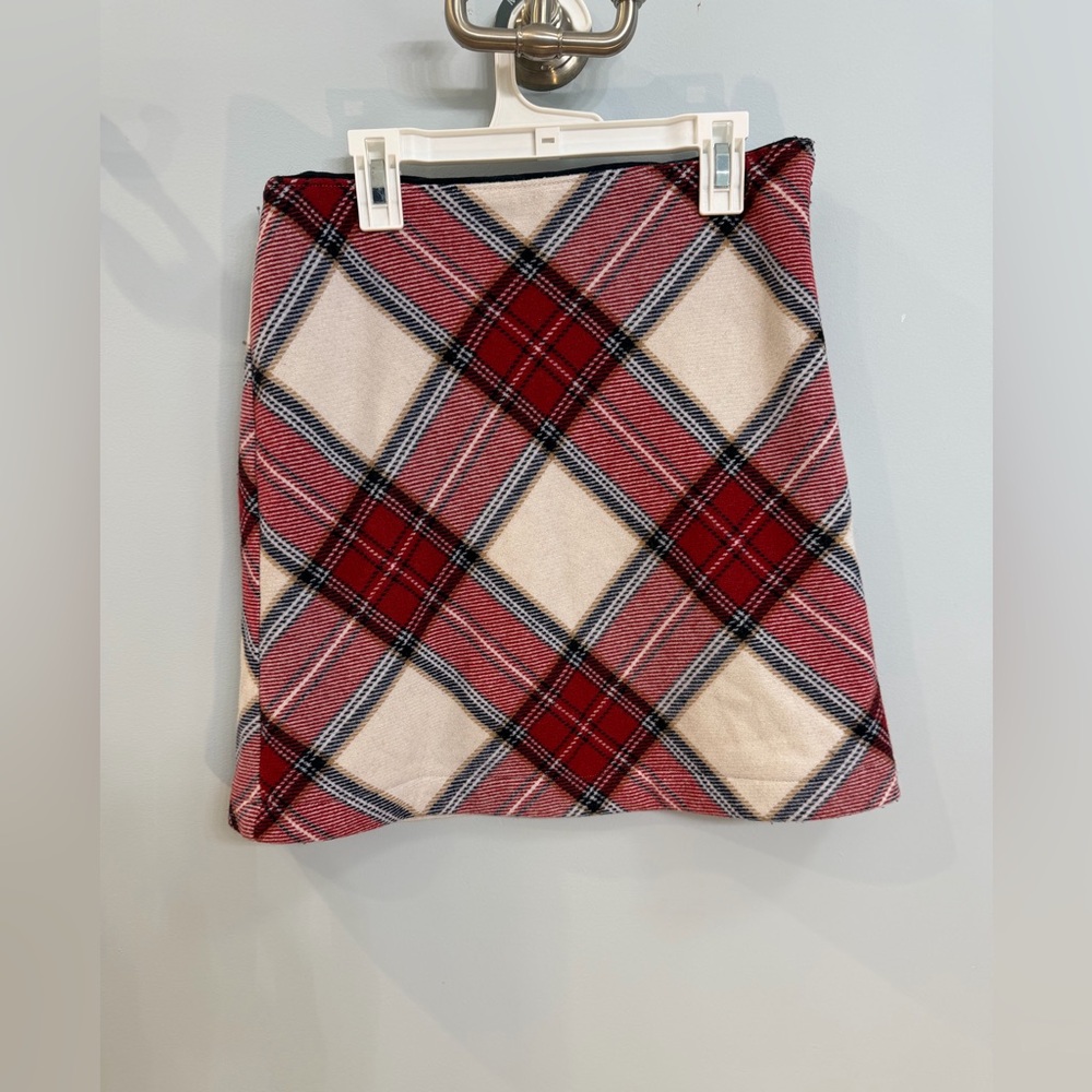 Abercrombie & Fitch Red and Cream Plaid Mini Skirt - Sz M